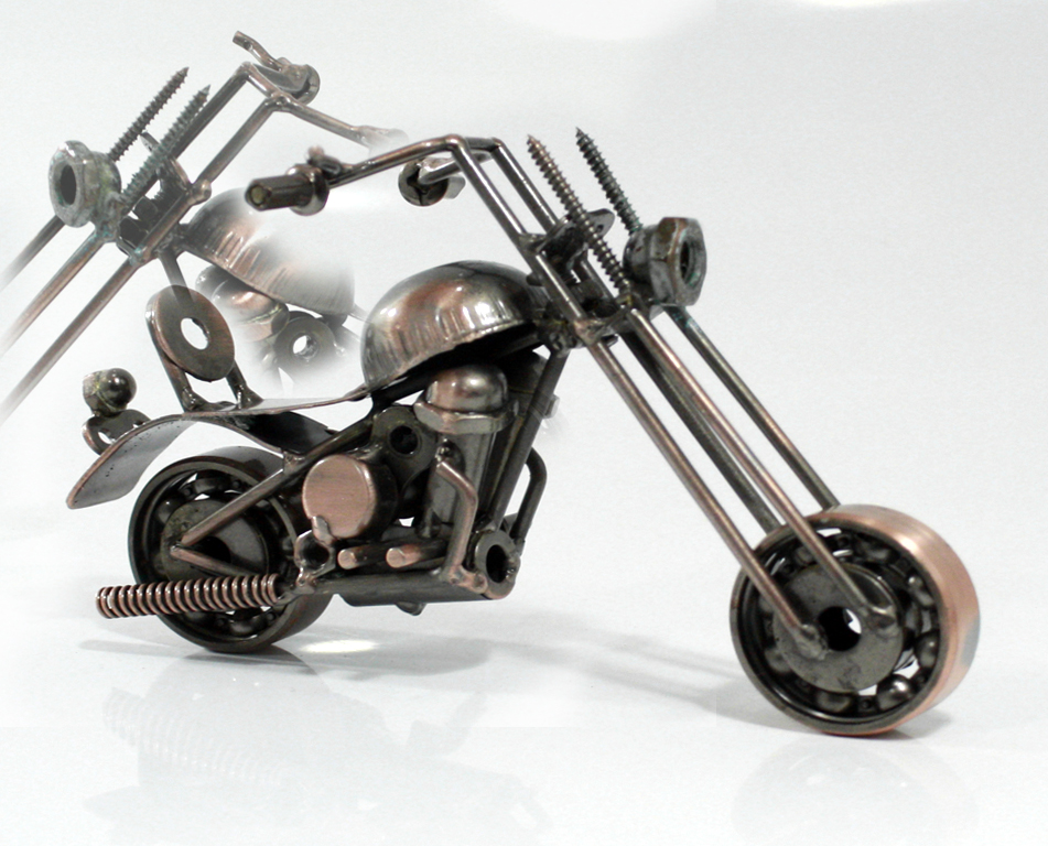 Сувенирная модель Мотоцикл ручной работы МРС006 - фото 1 - rockbunker.ru