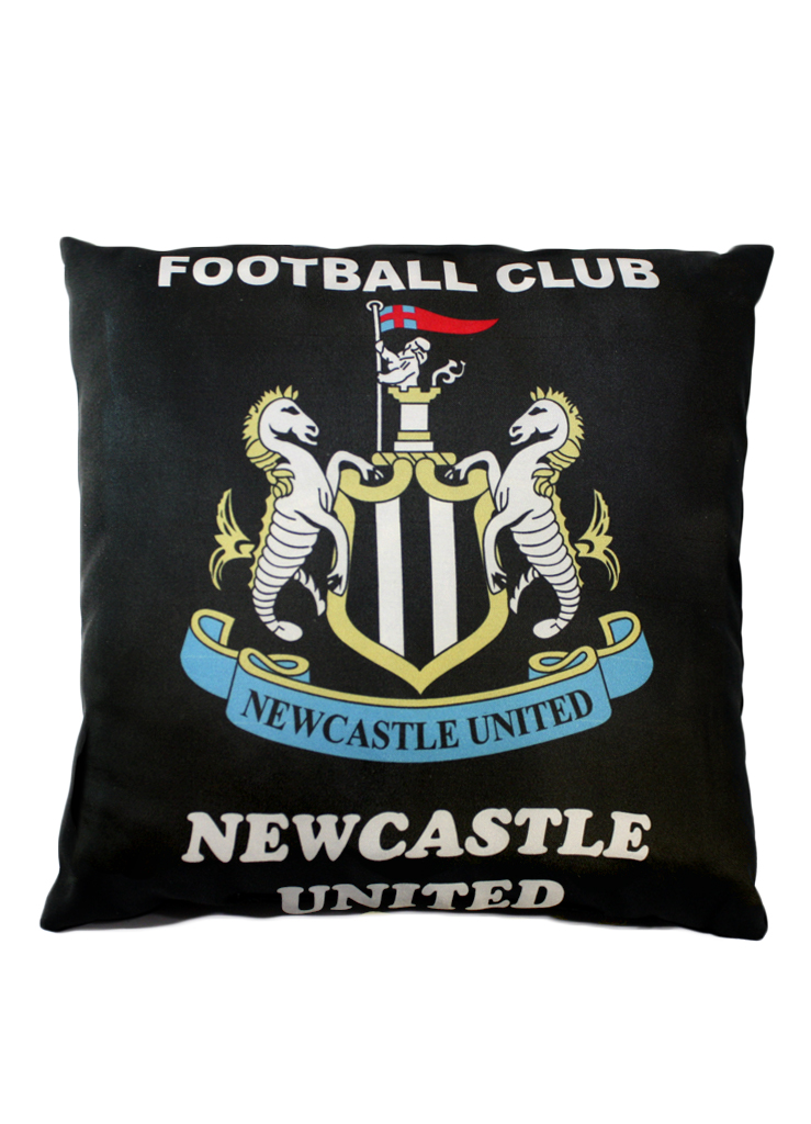 Подушка FC Newcastle United - фото 1 - rockbunker.ru