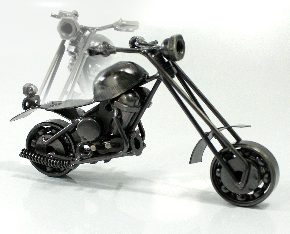 Сувенирная модель Мотоцикл ручной работы МРС007 - фото 1 - rockbunker.ru