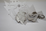 Брелок-амулет в форме белой летучей мыши - фото 2 - rockbunker.ru