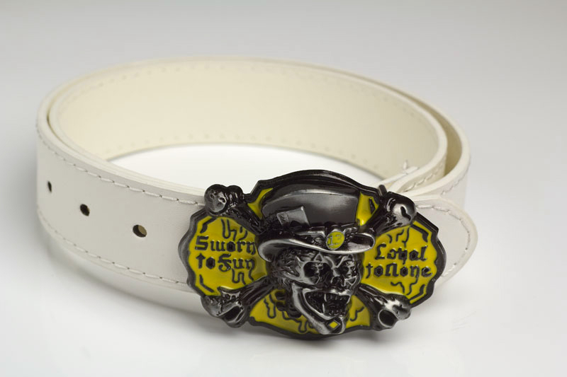 Ремень из кожзаменителя с пряжкой Игрок - фото 3 - rockbunker.ru