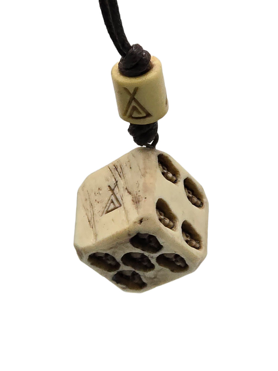 Кулон Кубик - фото 2 - rockbunker.ru