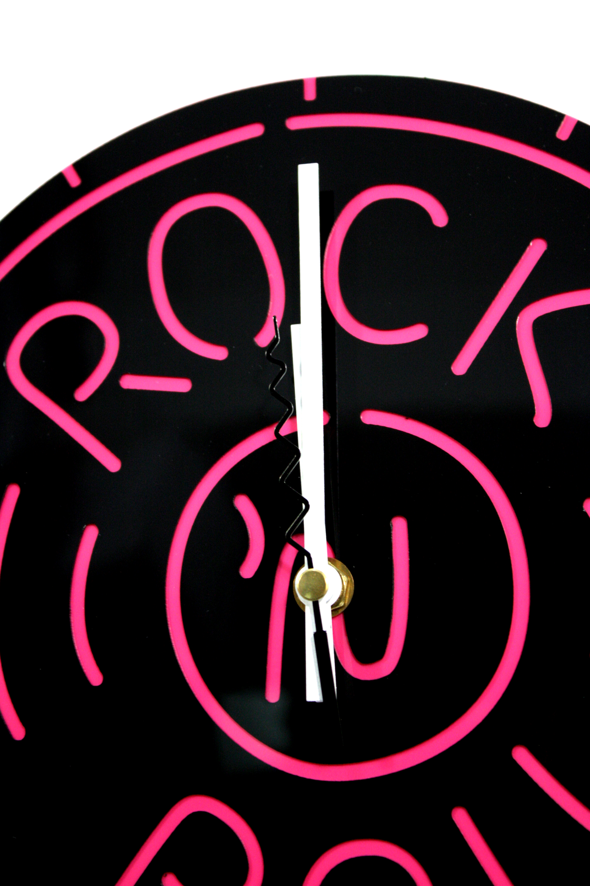 Часы настенные Rock N Roll красные - фото 8 - rockbunker.ru