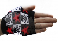 Перчатки-митенки Arm Warmer в клетку с черепами и звездами - фото 2 - rockbunker.ru