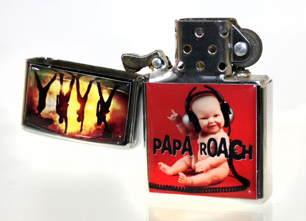 Зажигалка RockMerch Papa Roach - фото 2 - rockbunker.ru