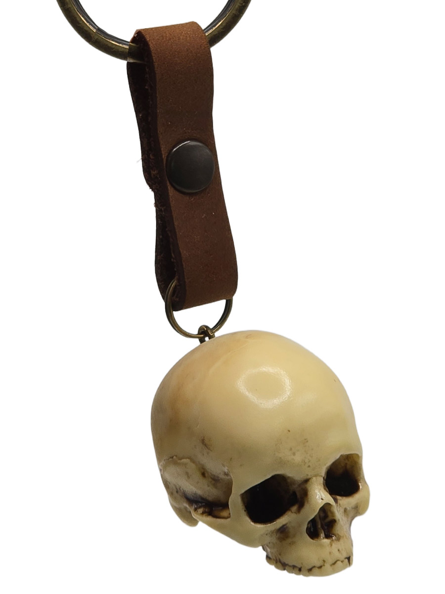 Брелок Сломанный Череп - фото 1 - rockbunker.ru