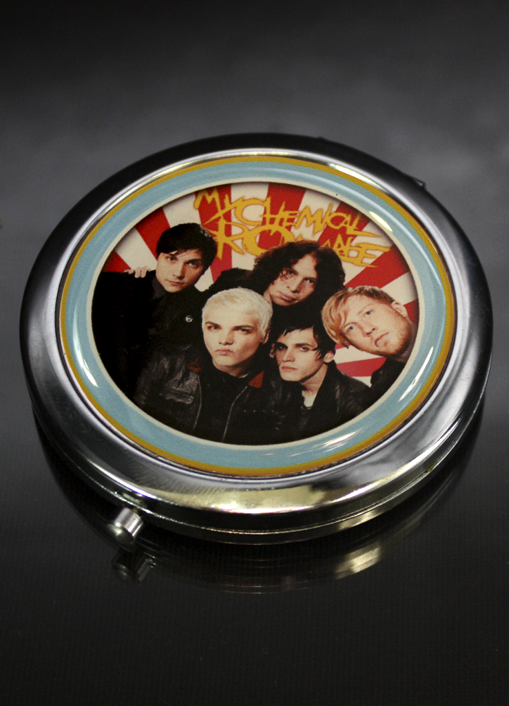 Зеркало RockMerch My Chemical Romance карманное - фото 1 - rockbunker.ru