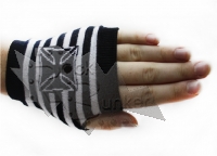Перчатки-митенки Arm Warmer в полоску с крестом - фото 2 - rockbunker.ru
