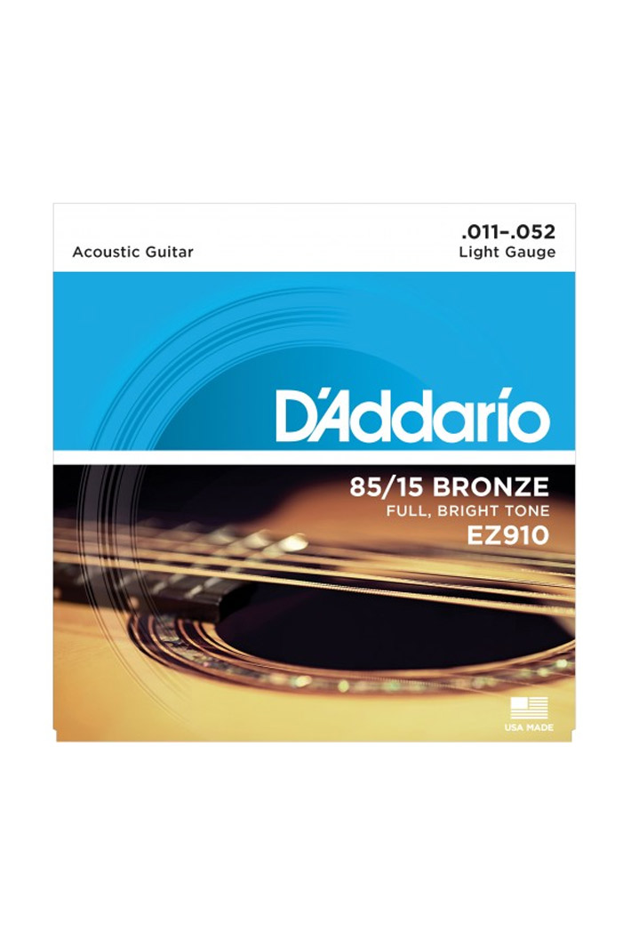 Комплект бронзовых струн D'Addario EZ910 Light для акустической гитары - фото 1 - rockbunker.ru