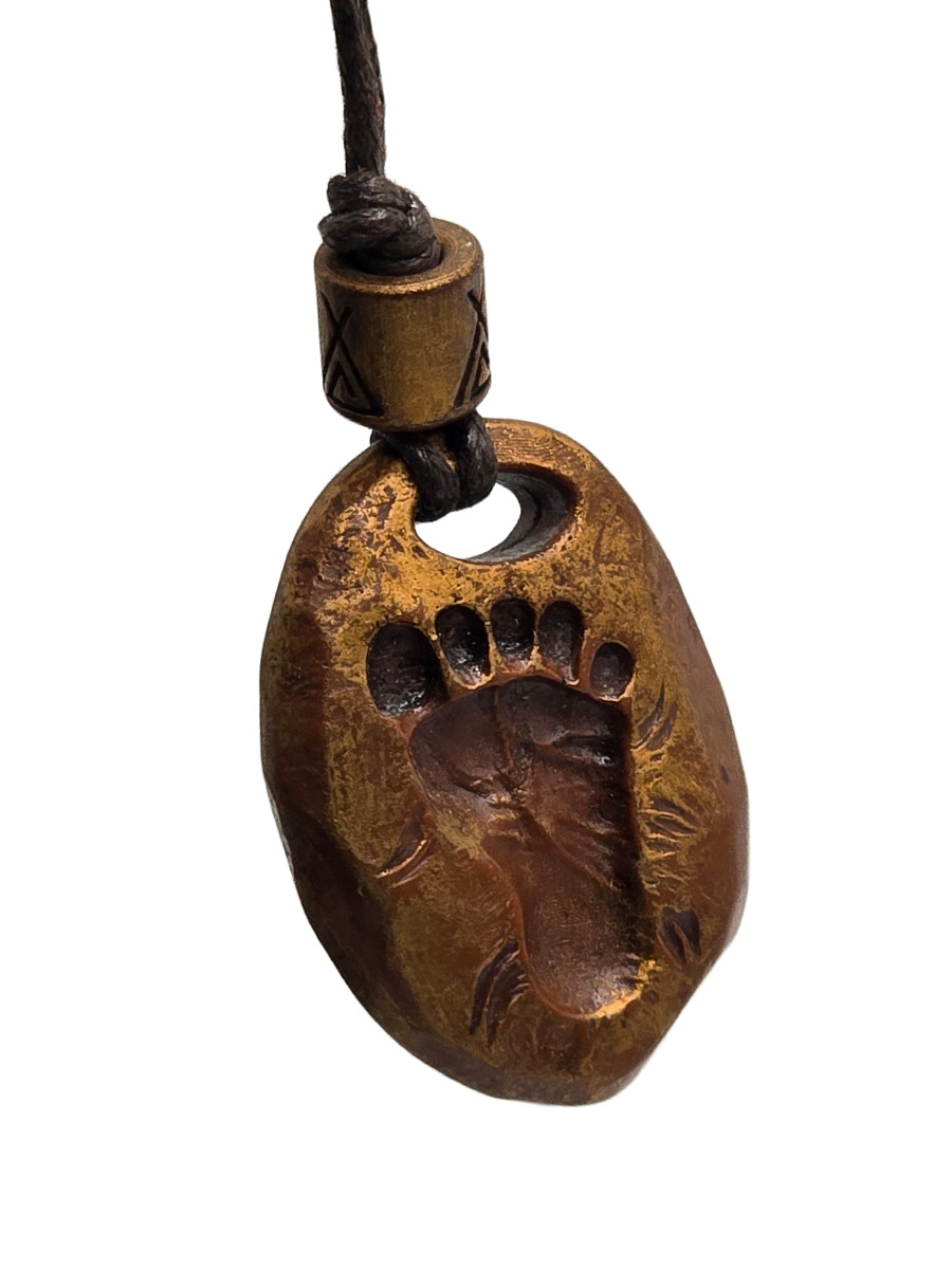 Кулон След Йети - фото 1 - rockbunker.ru