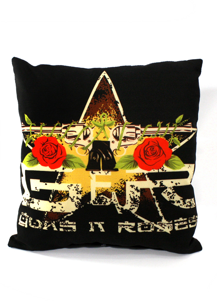 Подушка Guns n Roses - фото 1 - rockbunker.ru