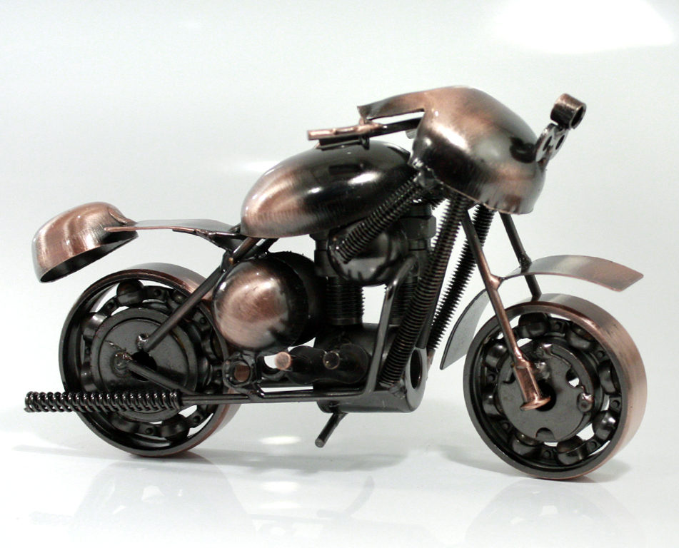 Сувенирная модель Мотоцикл ручной работы МРС017 - фото 1 - rockbunker.ru