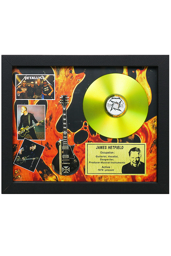 Сувенирный набор золотой диск Metallica James Hatfield - фото 1 - rockbunker.ru
