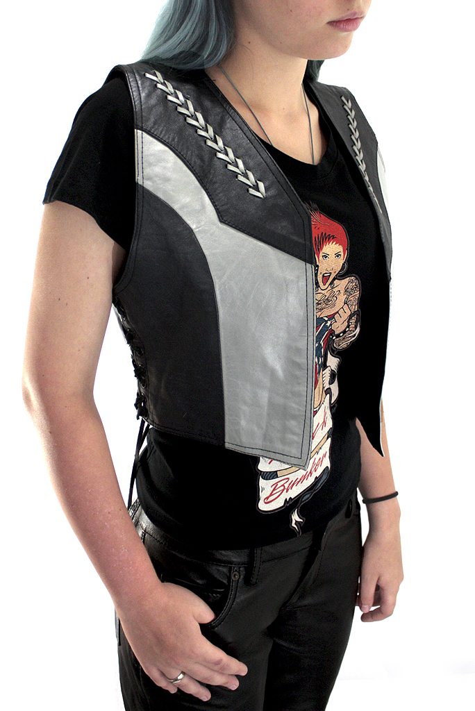 Жилет кожаный женский RockBunker 001 с плетением на груди - фото 2 - rockbunker.ru