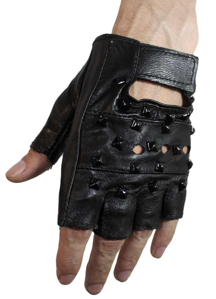 Перчатки кожаные без пальцев Проклепанные - фото 3 - rockbunker.ru