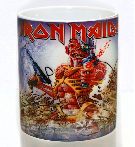 Кружка Iron Maiden Best of the Beast - фото 1 - rockbunker.ru