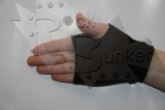 Перчатки-митенки Arm Warmer проклепанные - фото 2 - rockbunker.ru