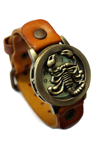 Часы наручные с крышкой Скорпион бежевые - фото 1 - rockbunker.ru