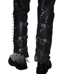 Поножи кожаные Black Metal с шипами - фото 2 - rockbunker.ru