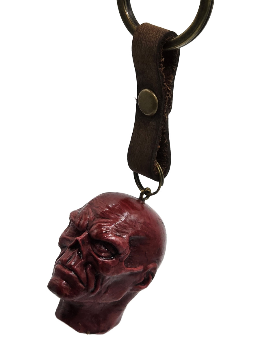 Брелок Красный Череп - фото 2 - rockbunker.ru