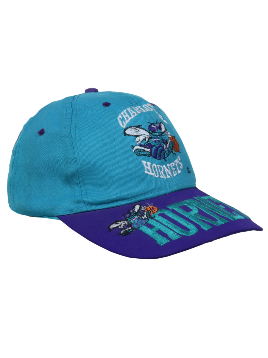 Бейсболка Charlotte Hornets - фото 1 - rockbunker.ru